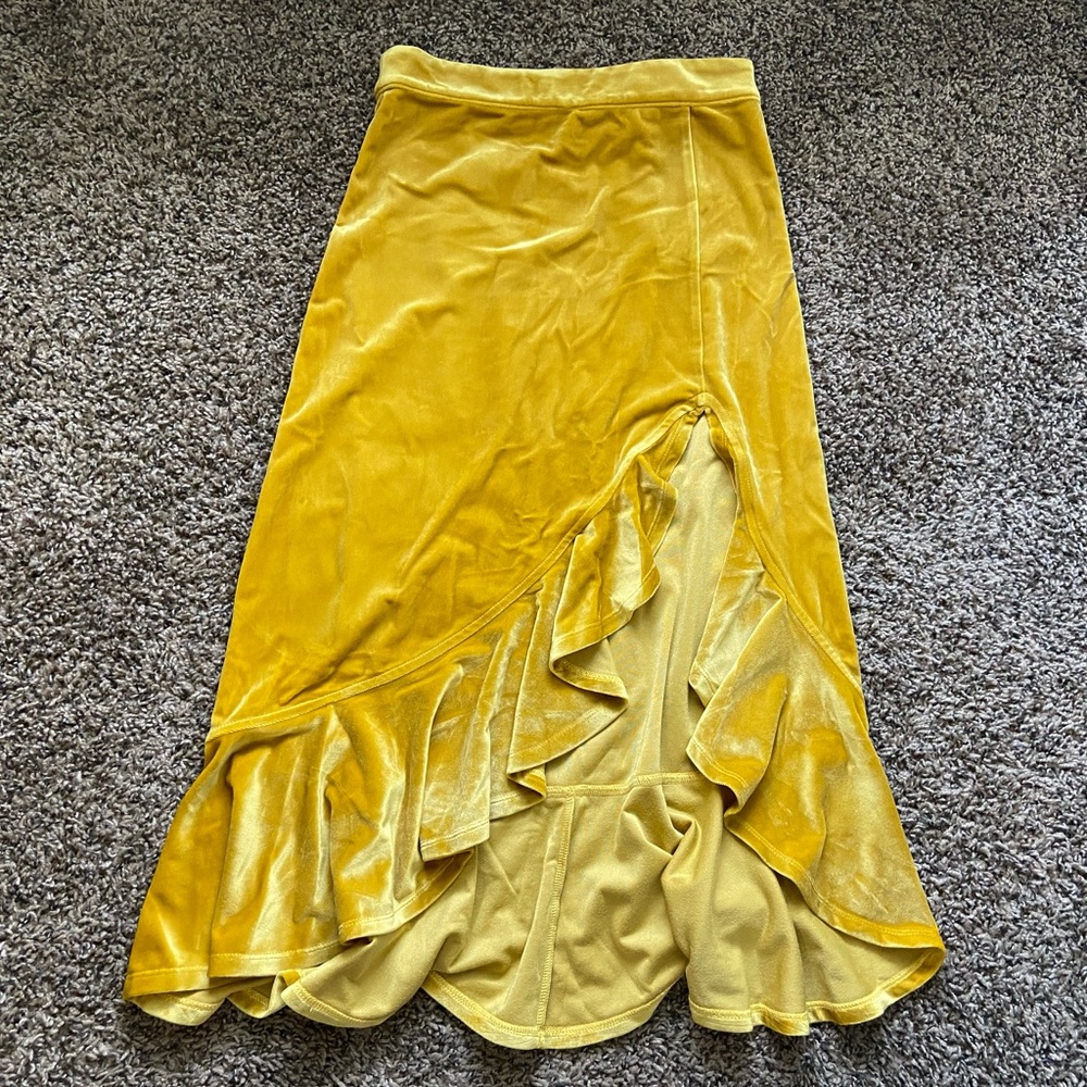 Forever 21 Ruffled Skirt